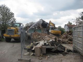 Bild zu Abbrucharbeiten in Eggendorf