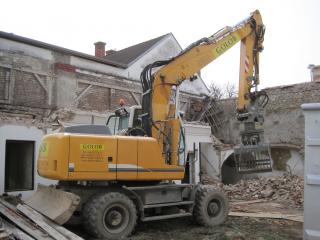 Bild zu Abbrucharbeiten im Zentrum von Neunkirchen