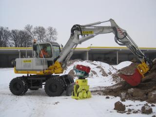 Bild zu Neuer Mobilbagger TB 175 W