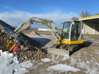 Bild zu Erweiterung des Fuhrparks durch neuen 3,5 Tonnen Bagger (Februar 2012)